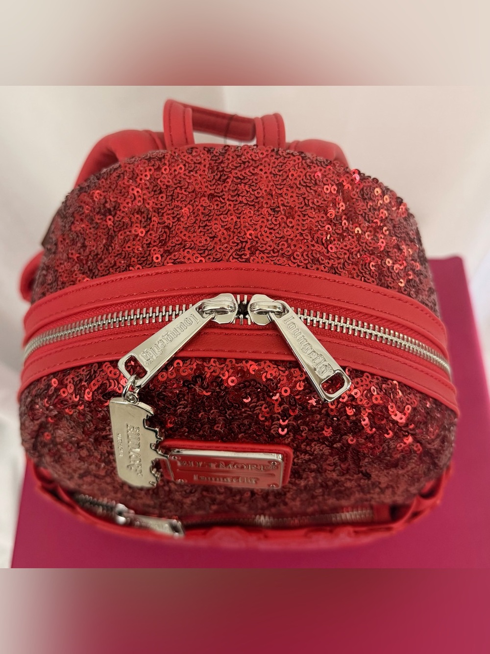 Stunning “Hard of Find” NWT Loungefly Red Sequin Biltmore Mini Backpack !!!! - Picture 6 of 10